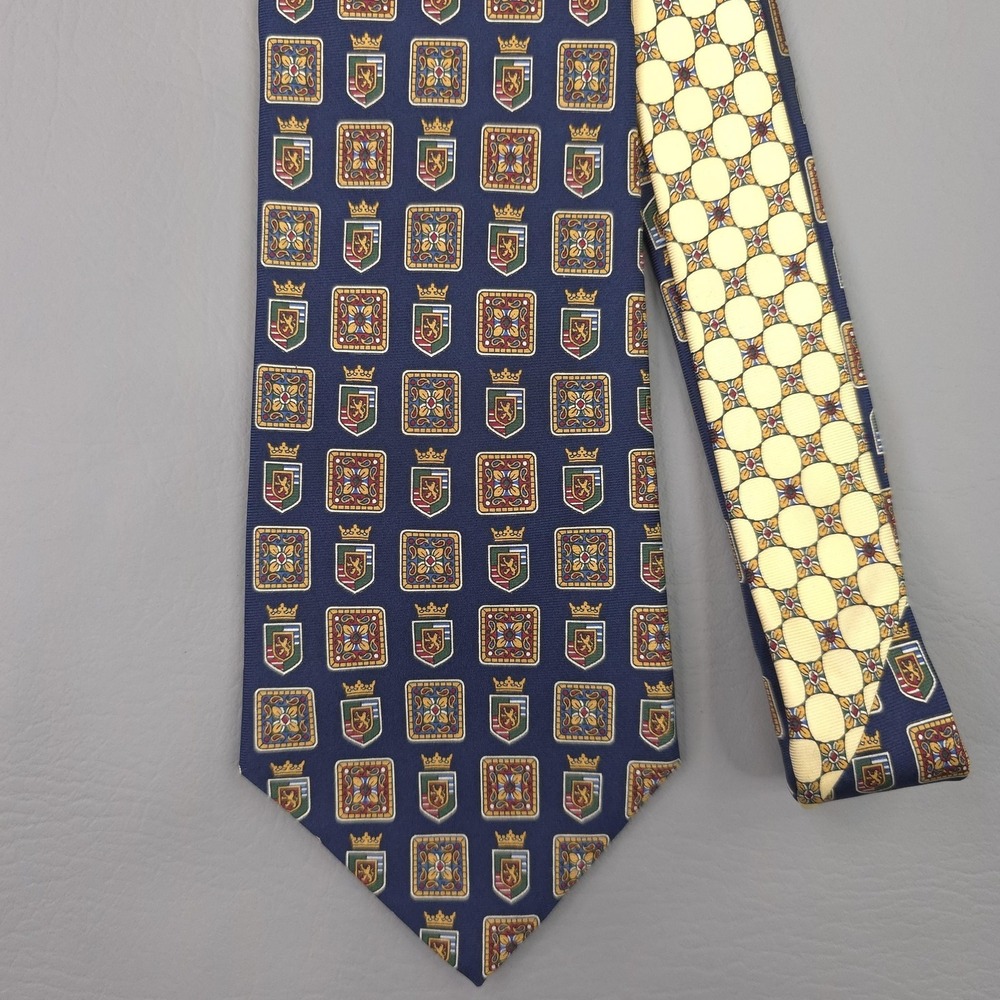 Vintage Tommy Hilfiger Tie Mens Blue Silk Heraldic Crest‎ Geometric Made In USA